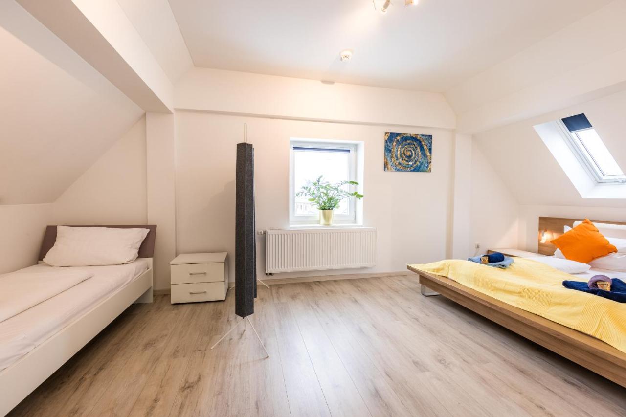 Arbio I Cozy Apartments Augsburg-Lechhausen מראה חיצוני תמונה