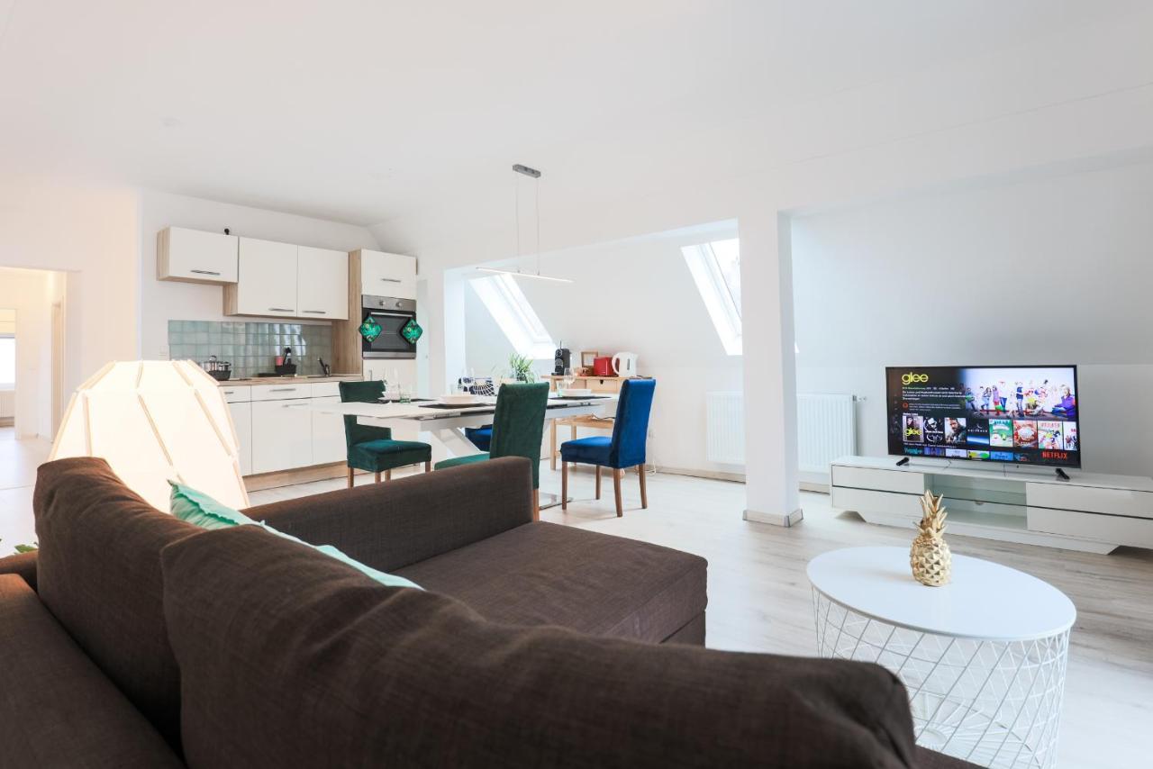 Arbio I Cozy Apartments Augsburg-Lechhausen מראה חיצוני תמונה